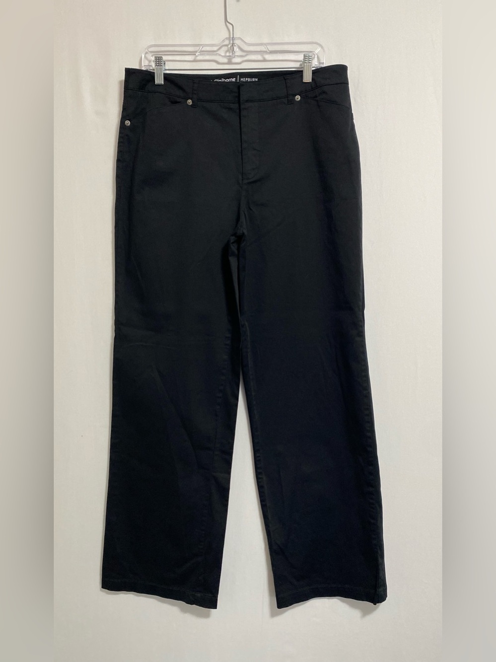 Claiborne Straight Leg Pants in Black
